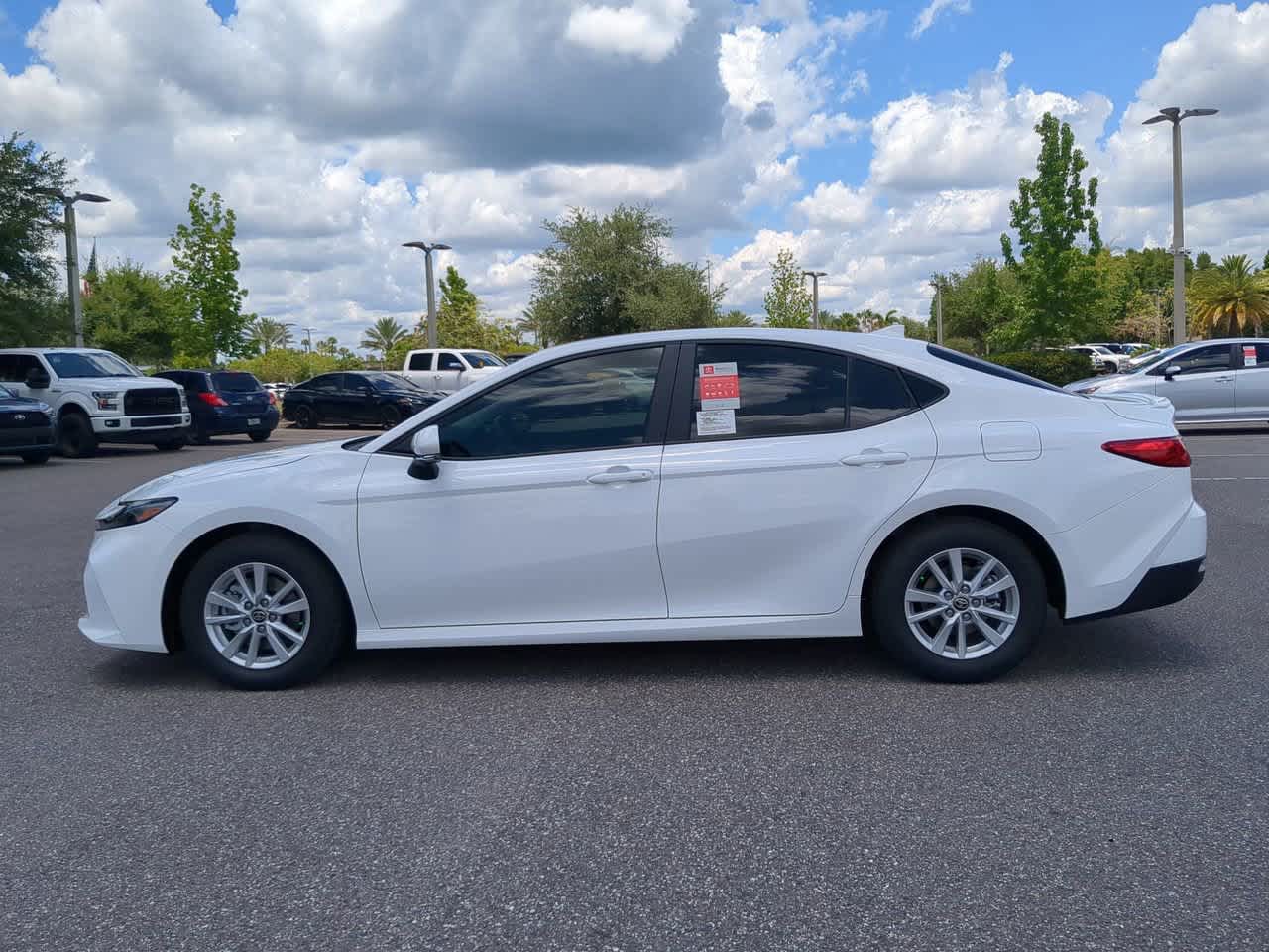 2025 Toyota Camry LE 3