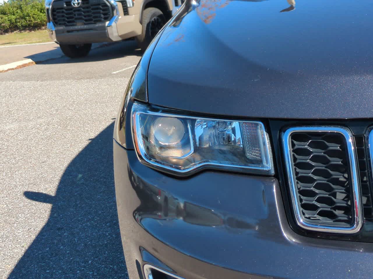 Thumbnail: 2018 Jeep Grand Cherokee - 10