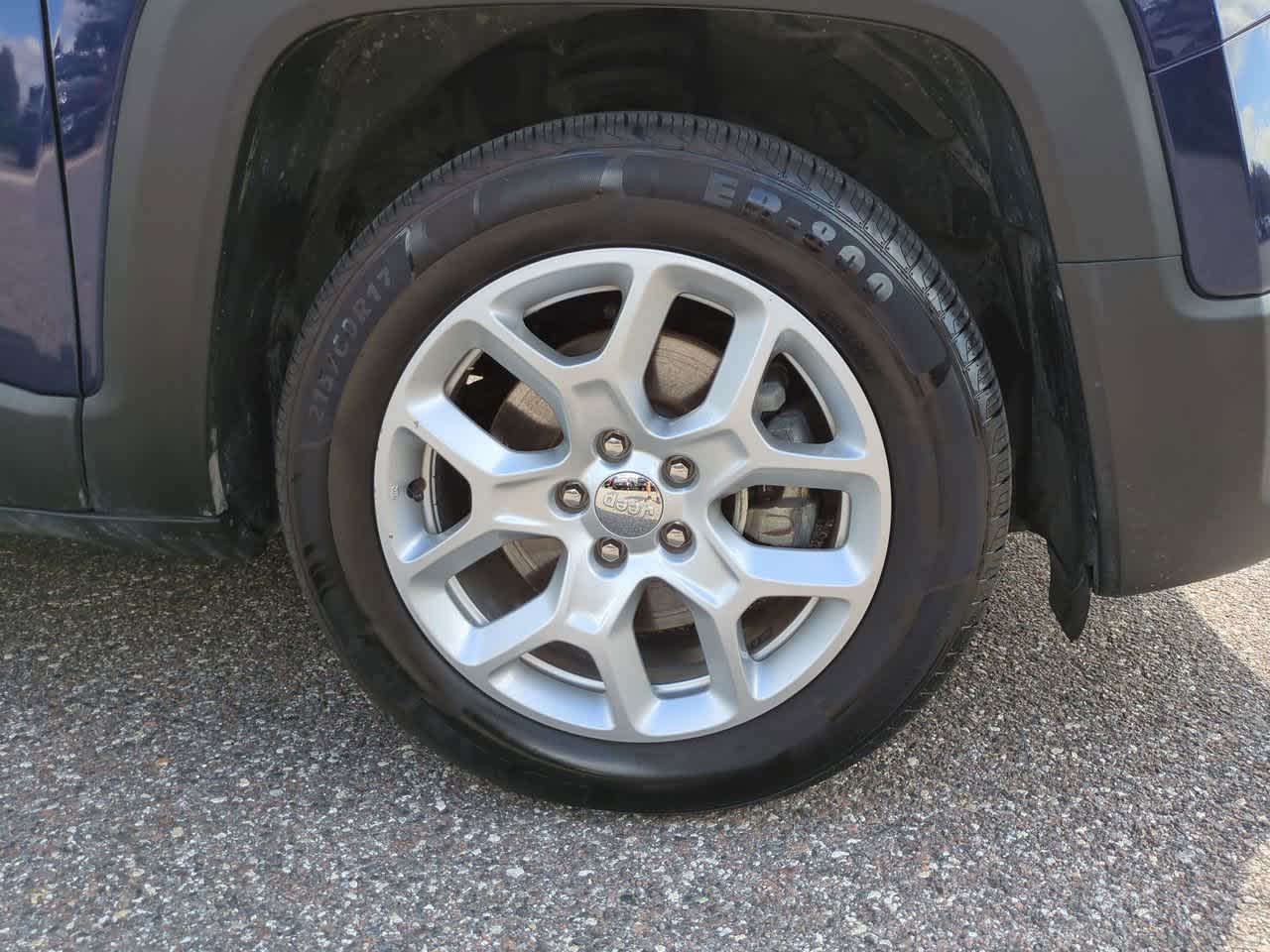 Thumbnail: 2018 Jeep Renegade - 11