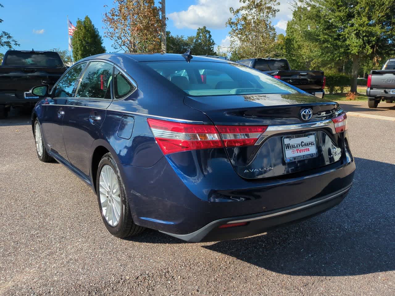 Thumbnail: 2013 Toyota Avalon - 4