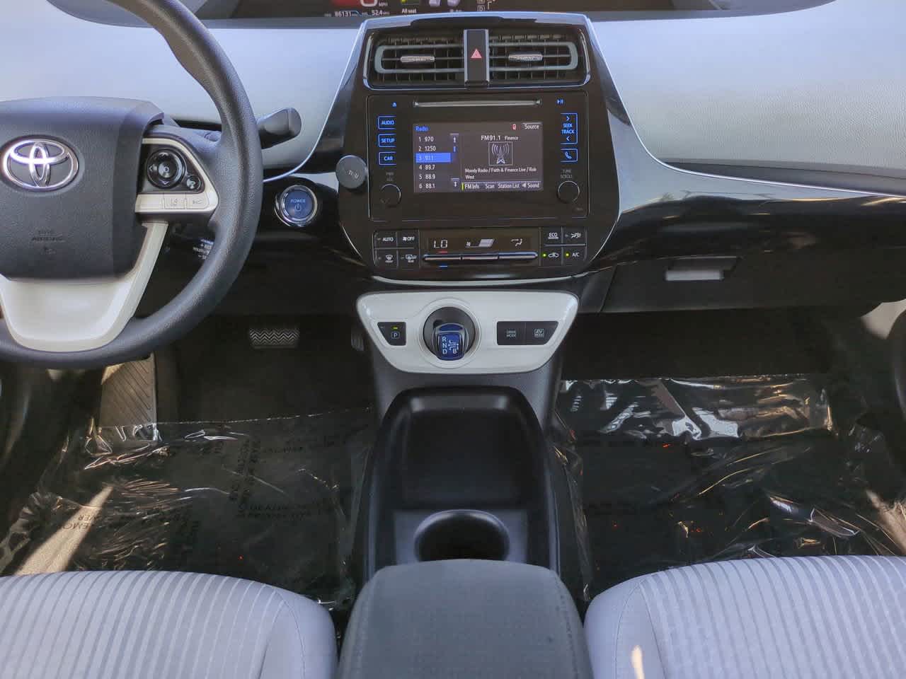 Thumbnail: 2017 Toyota Prius - 18