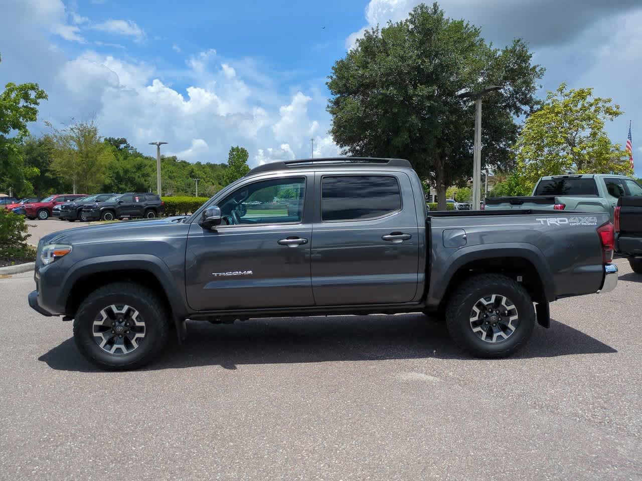 Thumbnail: 2018 Toyota Tacoma - 3