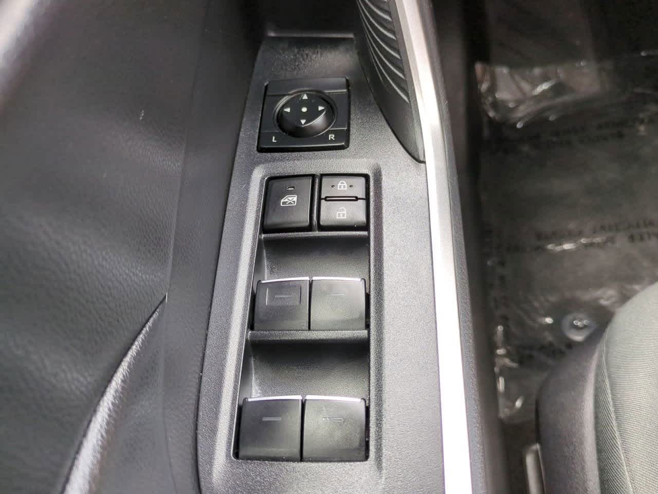 2023 Toyota RAV4 XLE 21