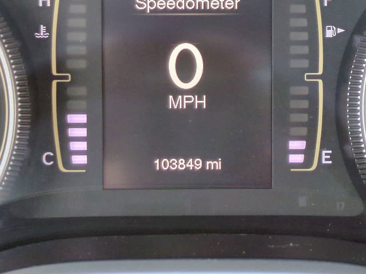 Thumbnail: 2018 Jeep Cherokee - 24