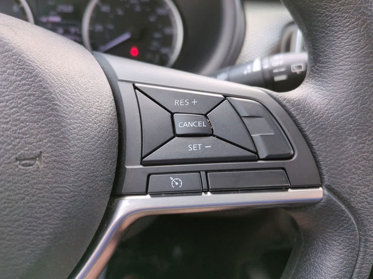 2020 Nissan Kicks S 23