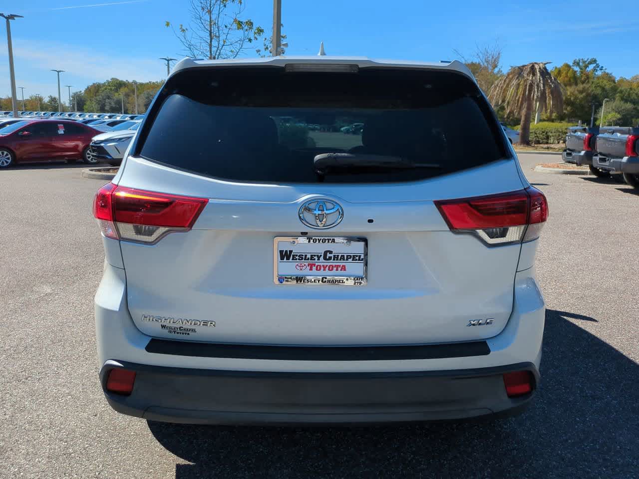 Thumbnail: 2017 Toyota Highlander - 5