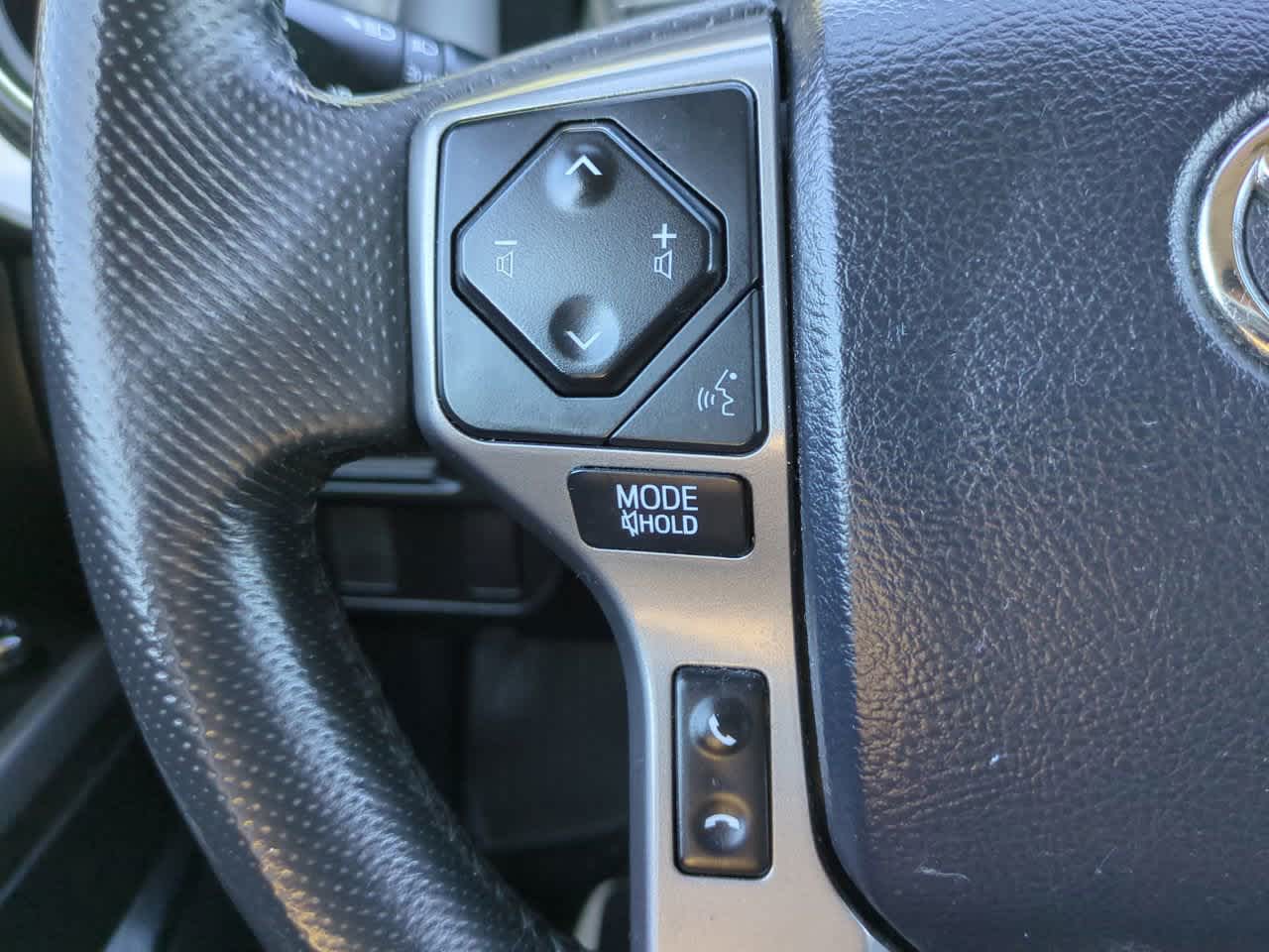 Thumbnail: 2017 Toyota Tacoma - 23