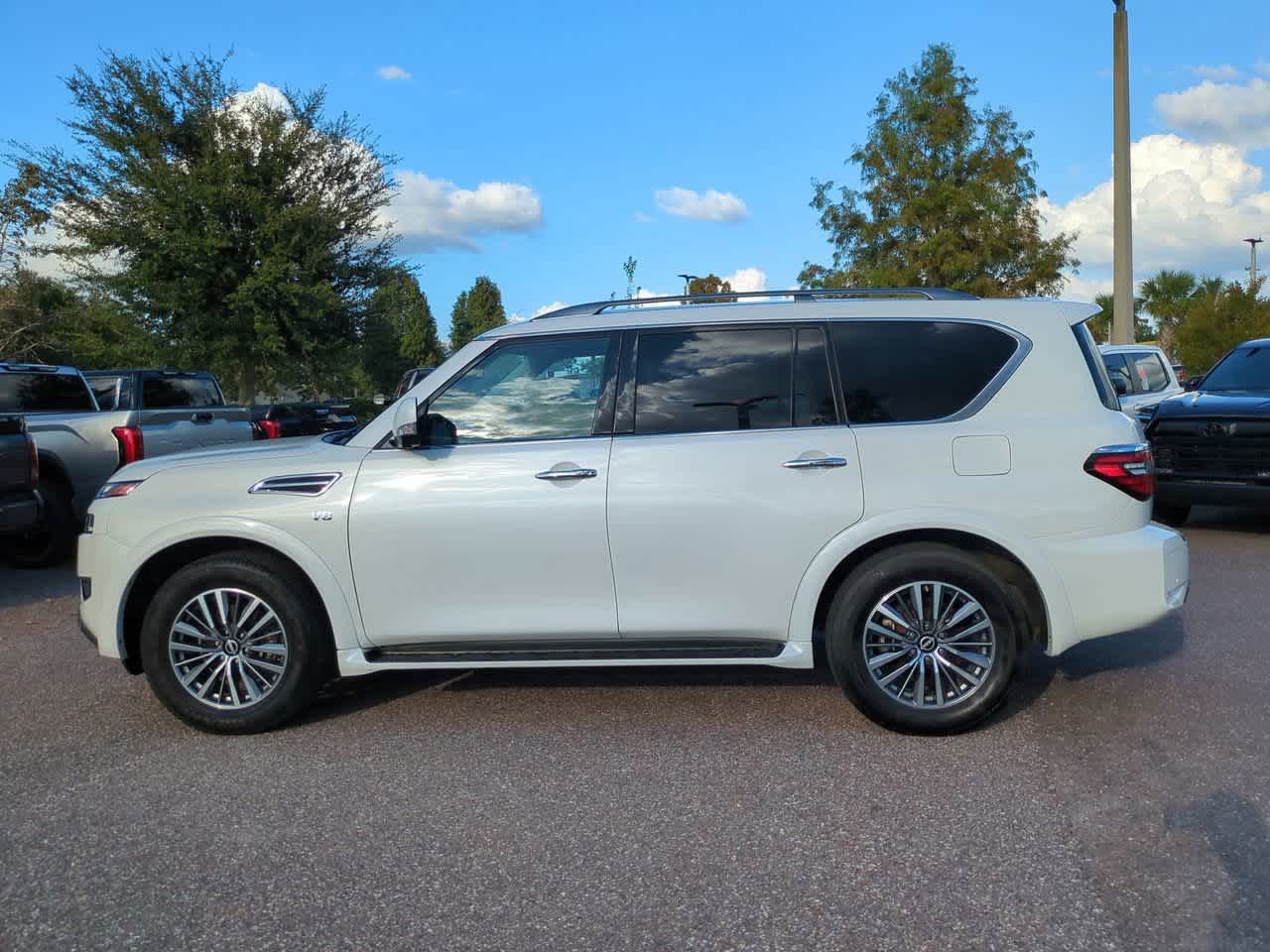 Thumbnail: 2022 Nissan Armada - 3