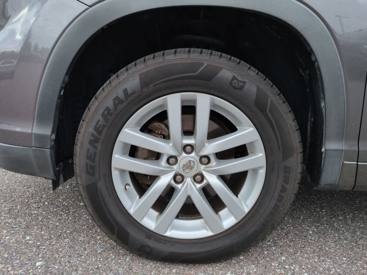 Thumbnail: 2014 Toyota Highlander - 11