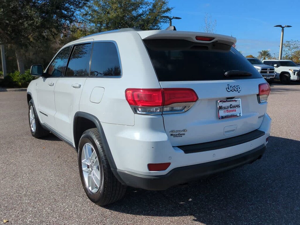 Used 2018 Jeep Grand Cherokee Laredo 4x4 SUV