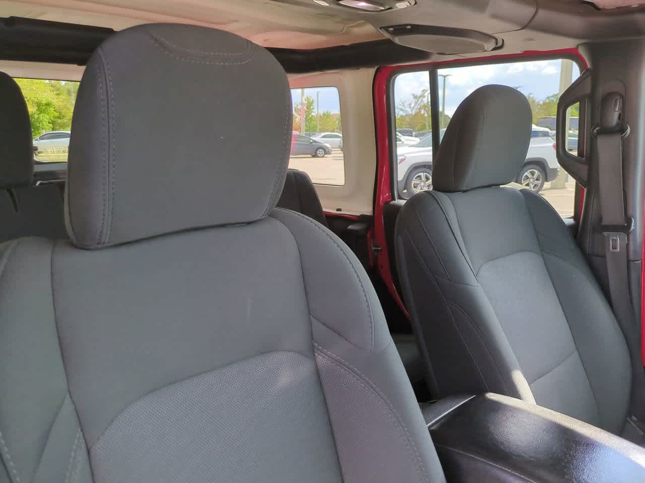Thumbnail: 2018 Jeep Wrangler - 7