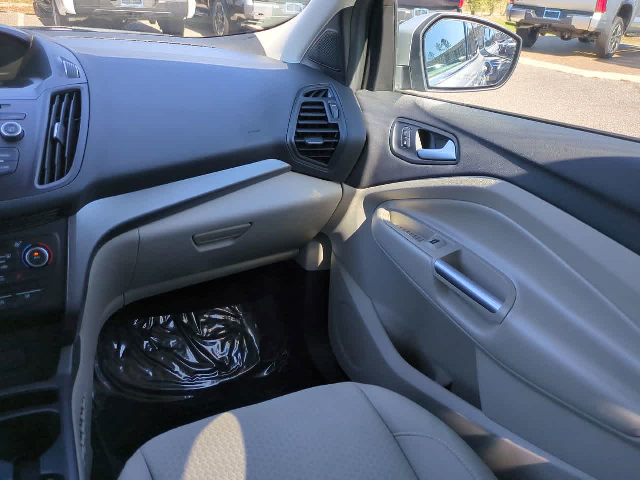 Thumbnail: 2018 Ford Escape - 16