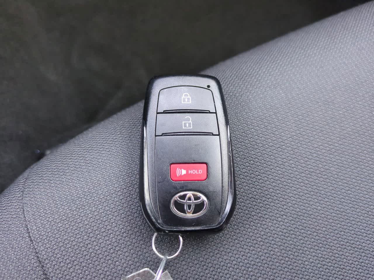 Thumbnail: 2025 Toyota Corolla Cross - 26