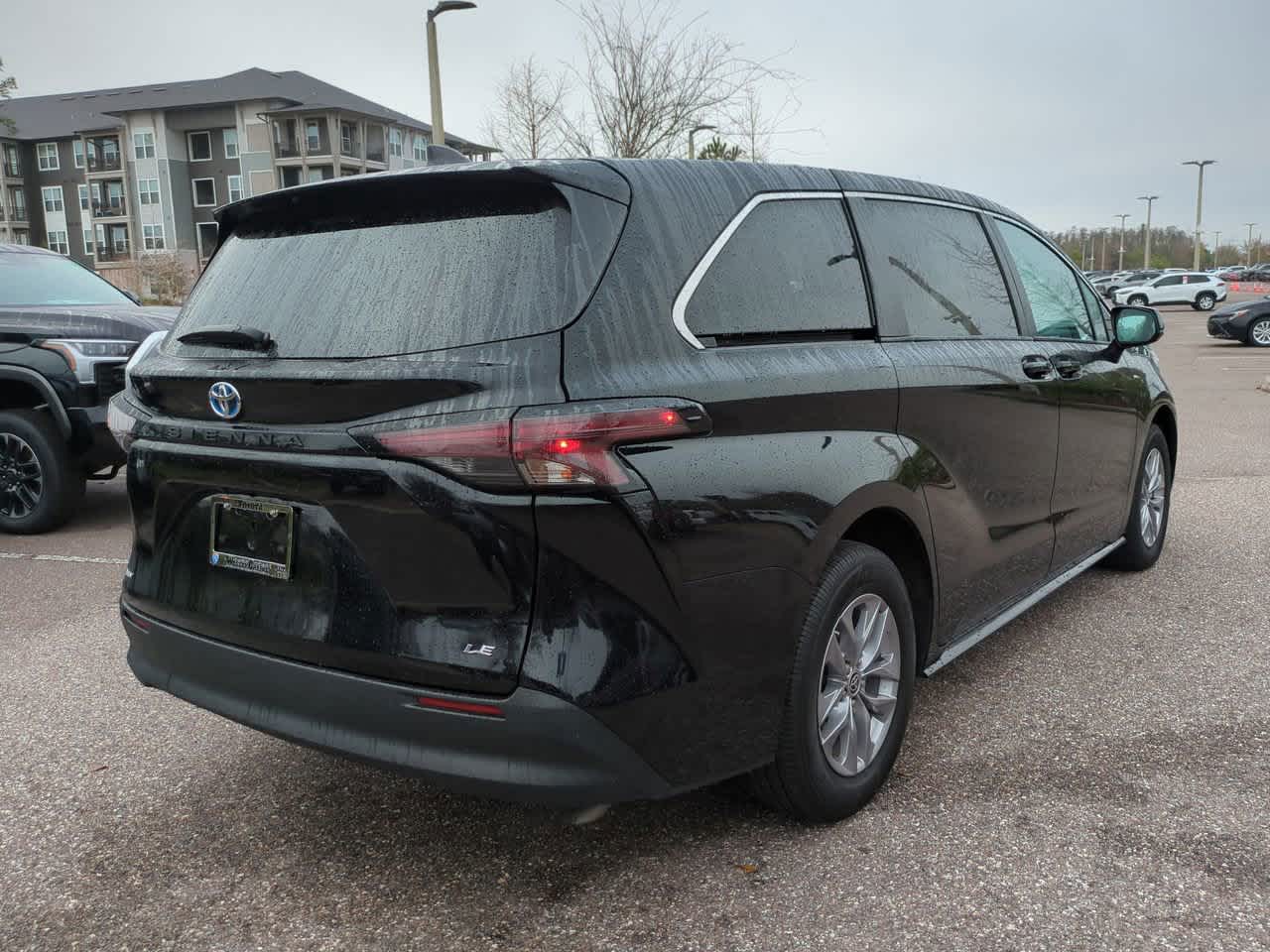 Thumbnail: 2025 Toyota Sienna - 6