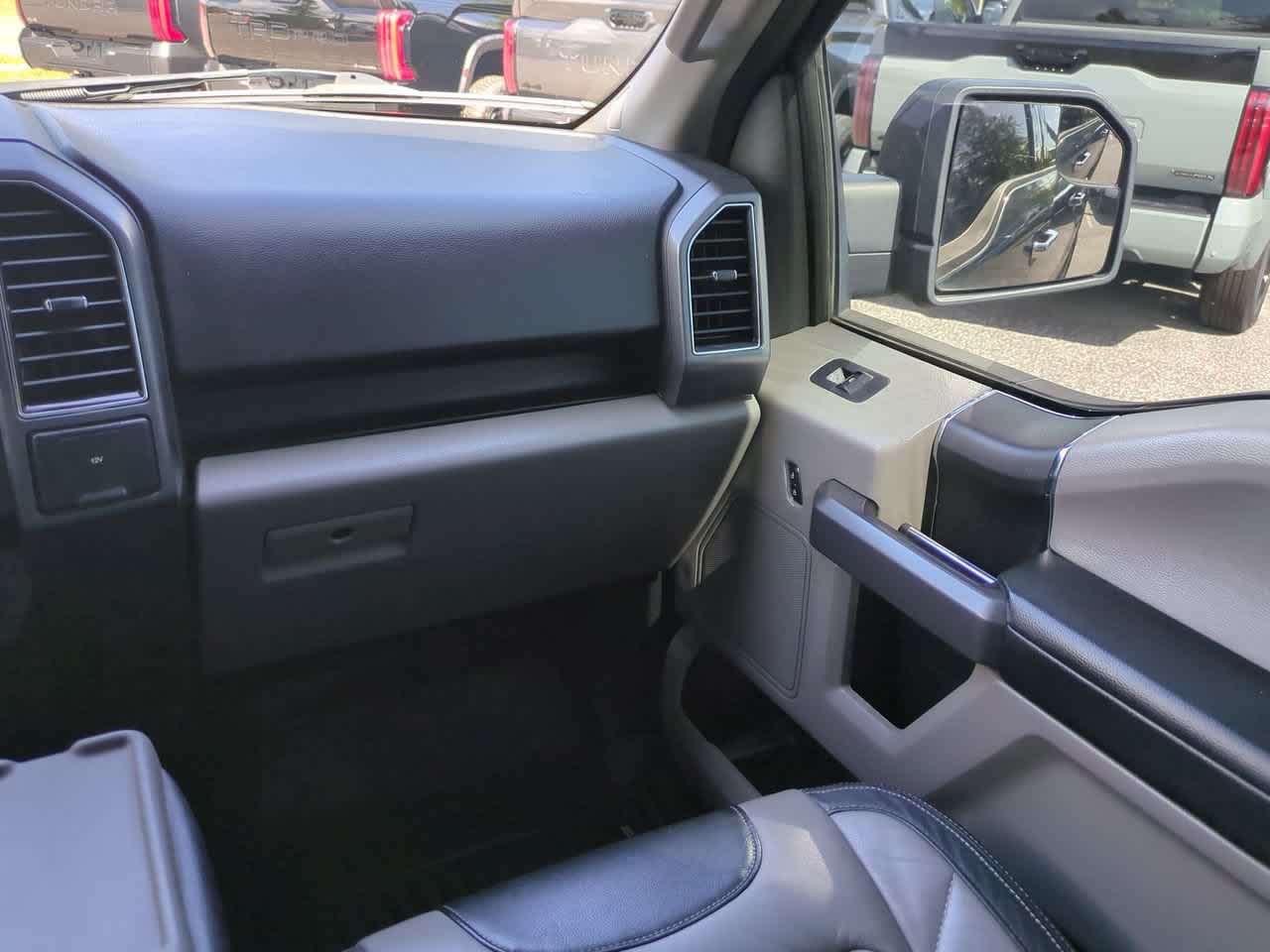 Thumbnail: 2019 Ford F-150 - 16