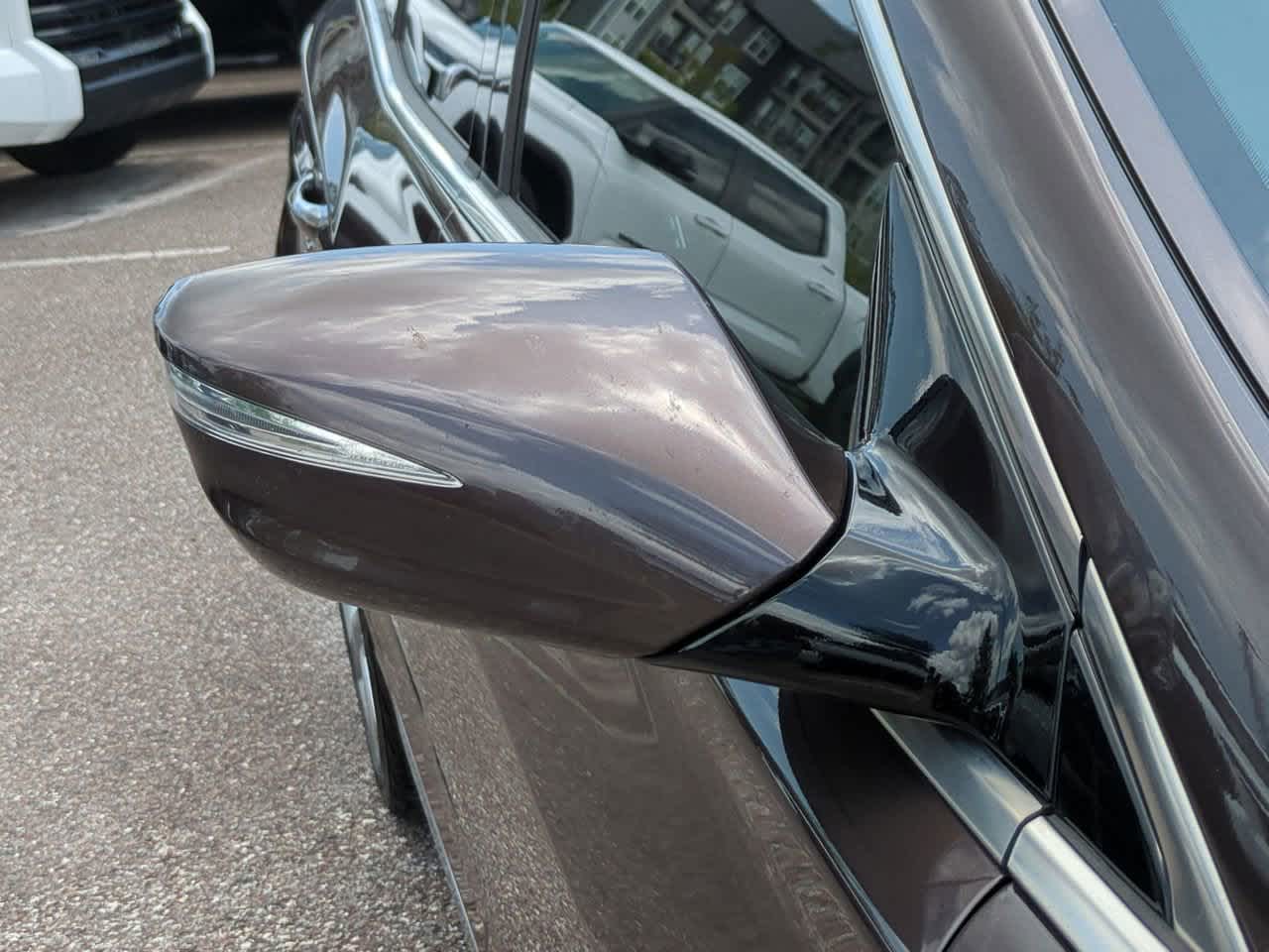 Thumbnail: 2016 Hyundai Azera - 12