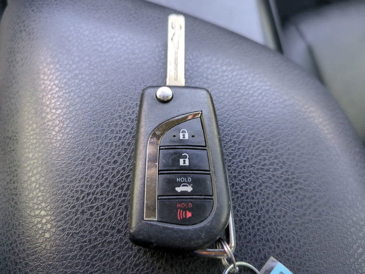 Thumbnail: 2019 Toyota Camry - 24