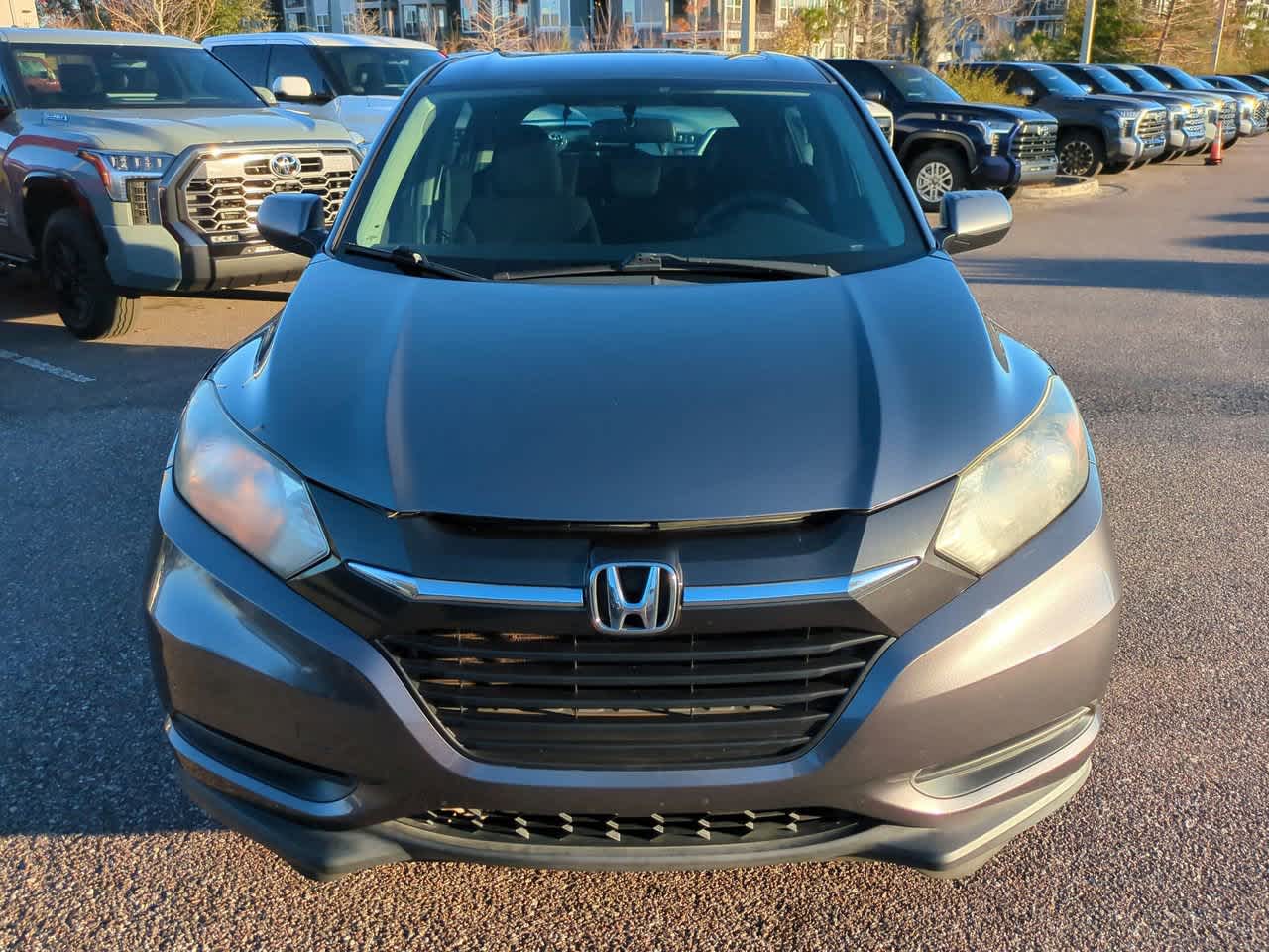 Thumbnail: 2016 Honda HR-V - 8