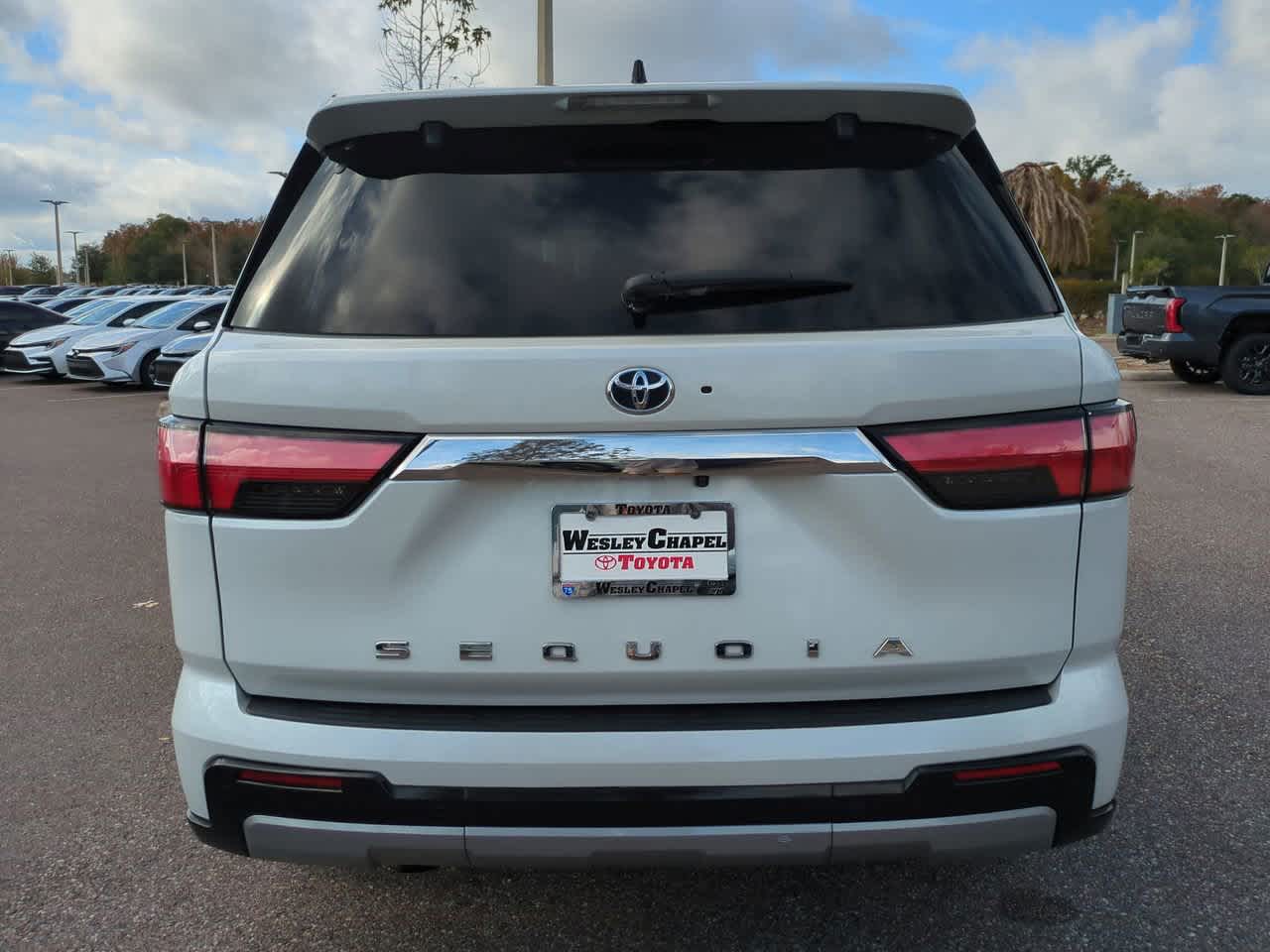 Thumbnail: 2023 Toyota Sequoia - 5