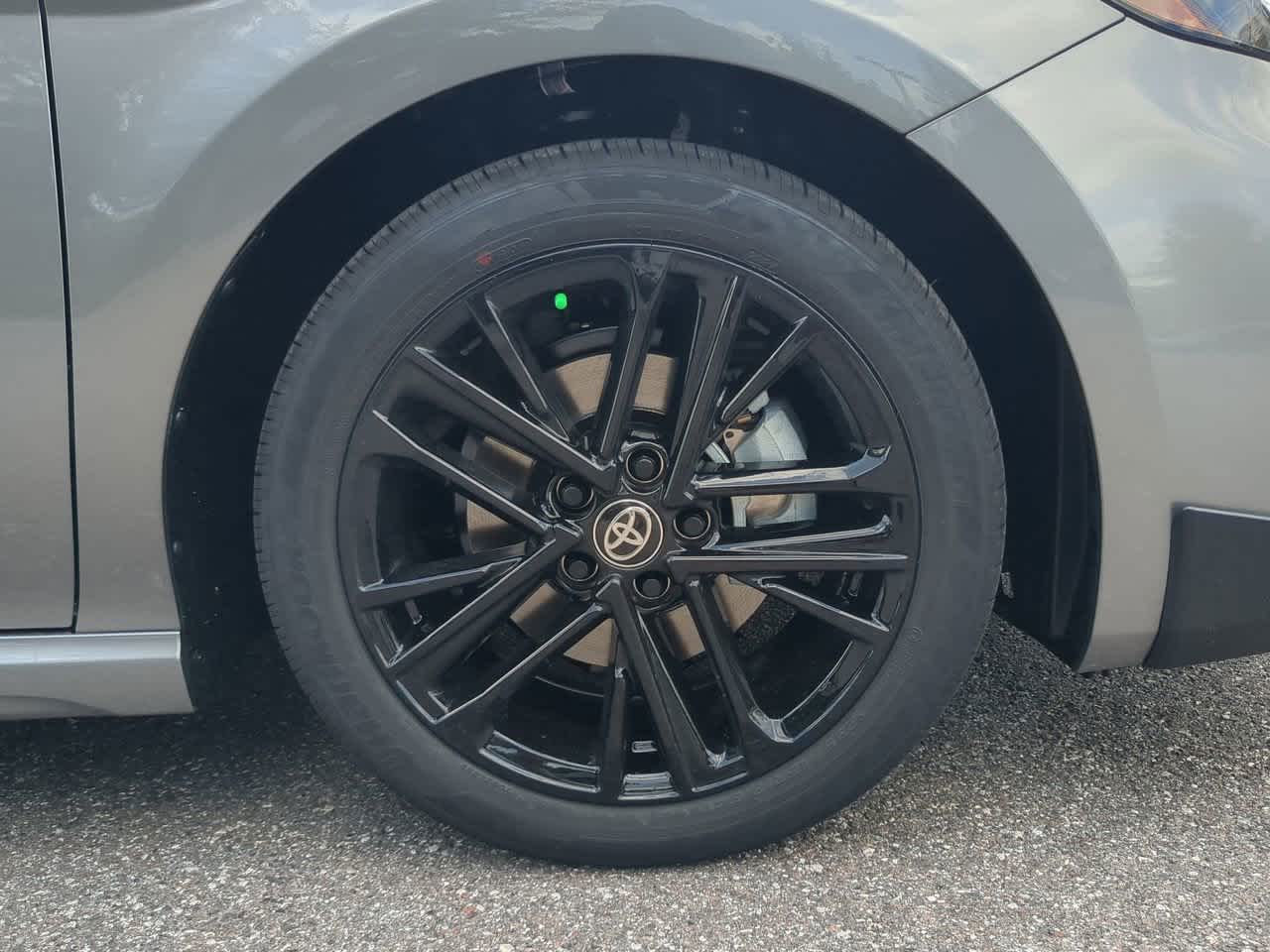 Thumbnail: 2025 Toyota Camry - 11