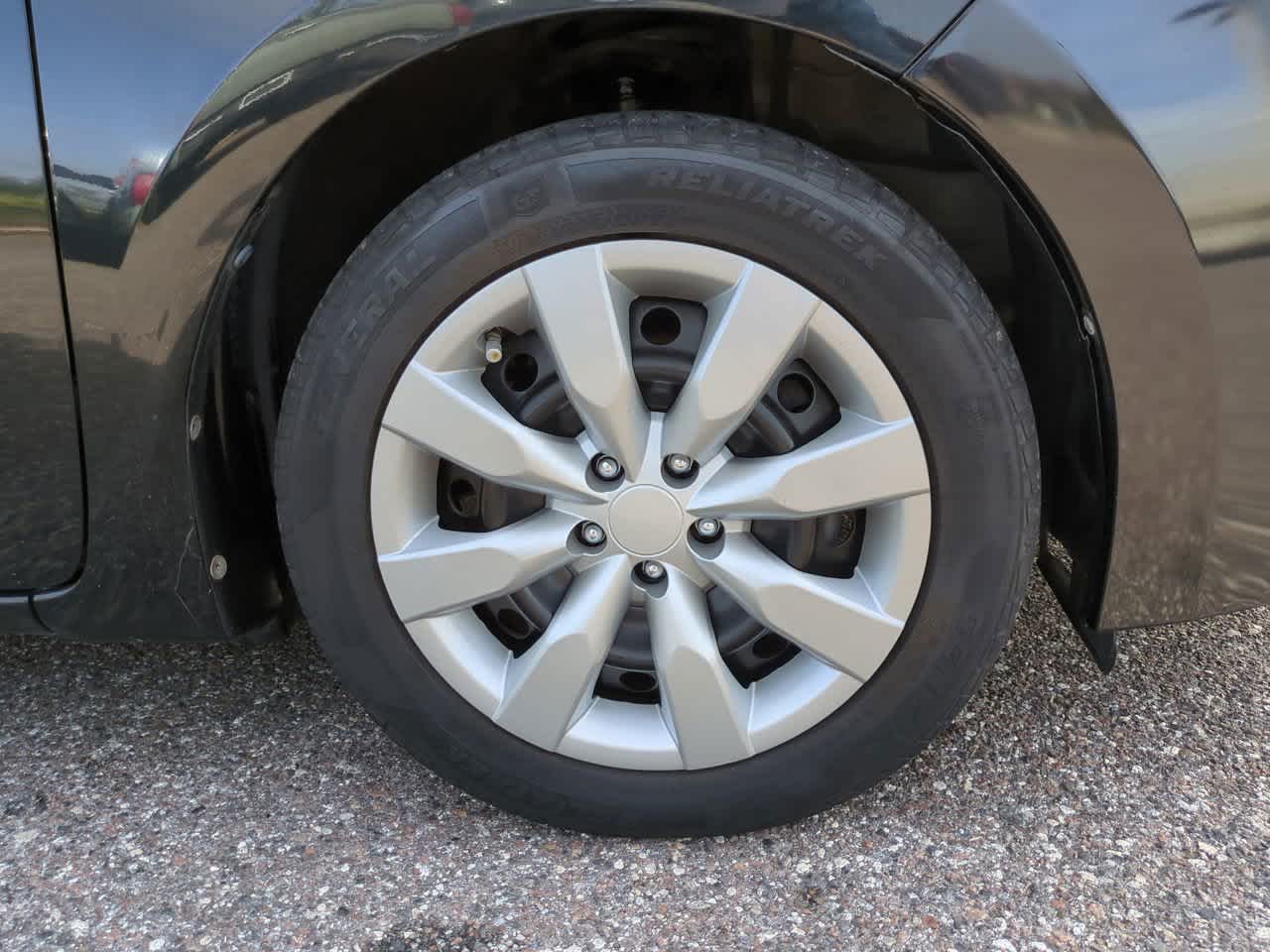 Thumbnail: 2015 Toyota Corolla - 11