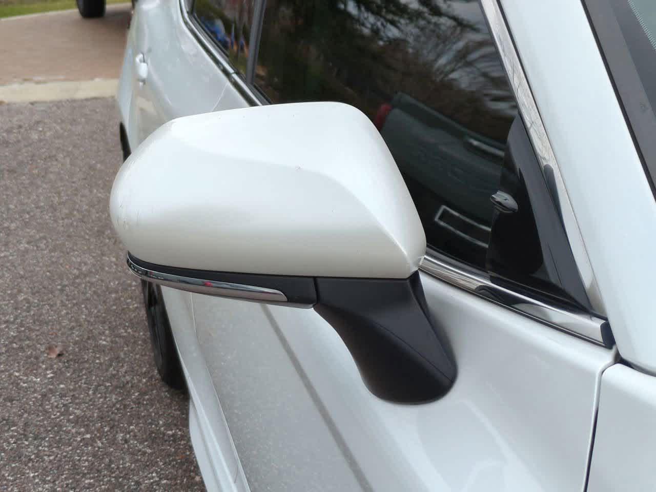 Thumbnail: 2018 Toyota Camry - 12