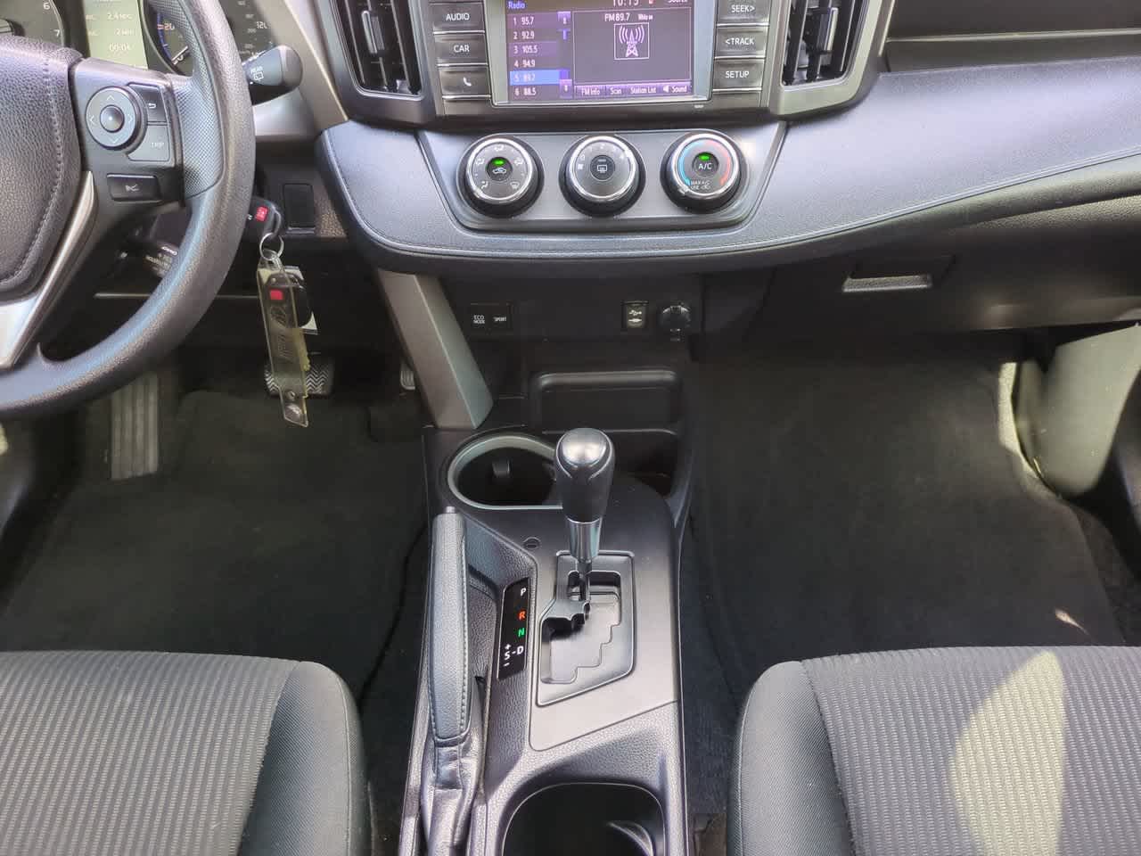 Thumbnail: 2018 Toyota RAV4 - 18