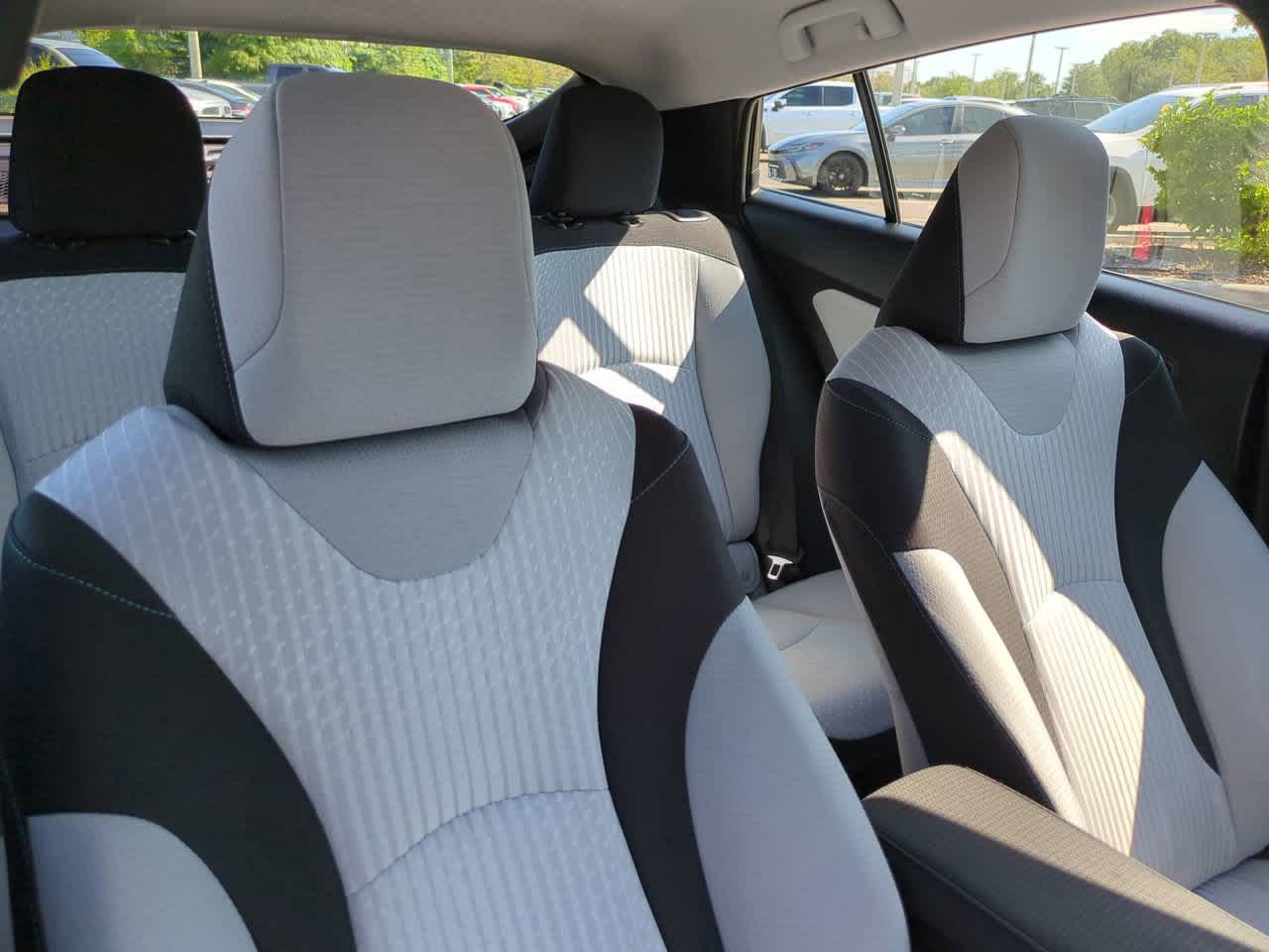 Thumbnail: 2017 Toyota Prius - 7