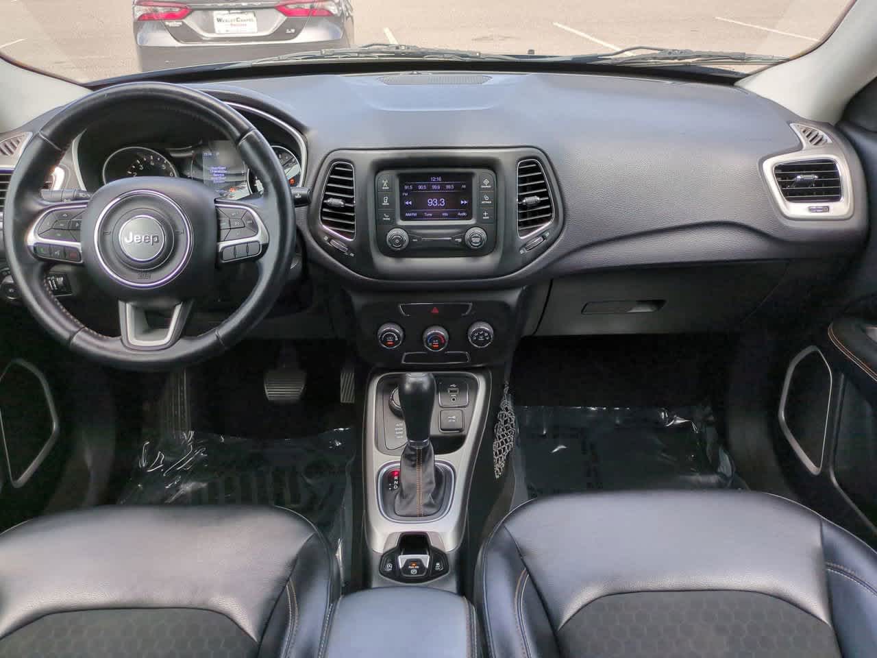 Thumbnail: 2017 Jeep Compass - 14