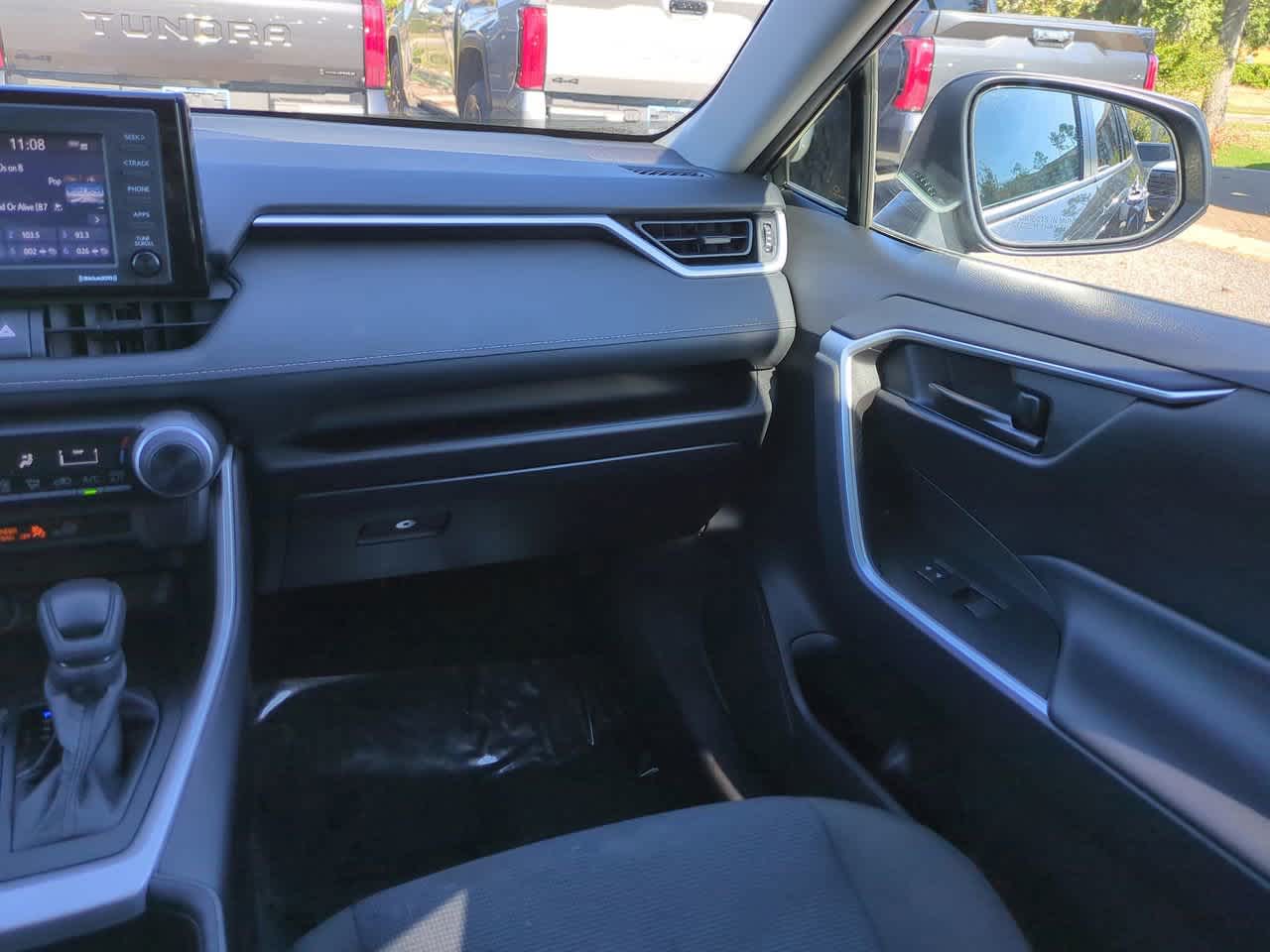 Thumbnail: 2022 Toyota RAV4 - 16