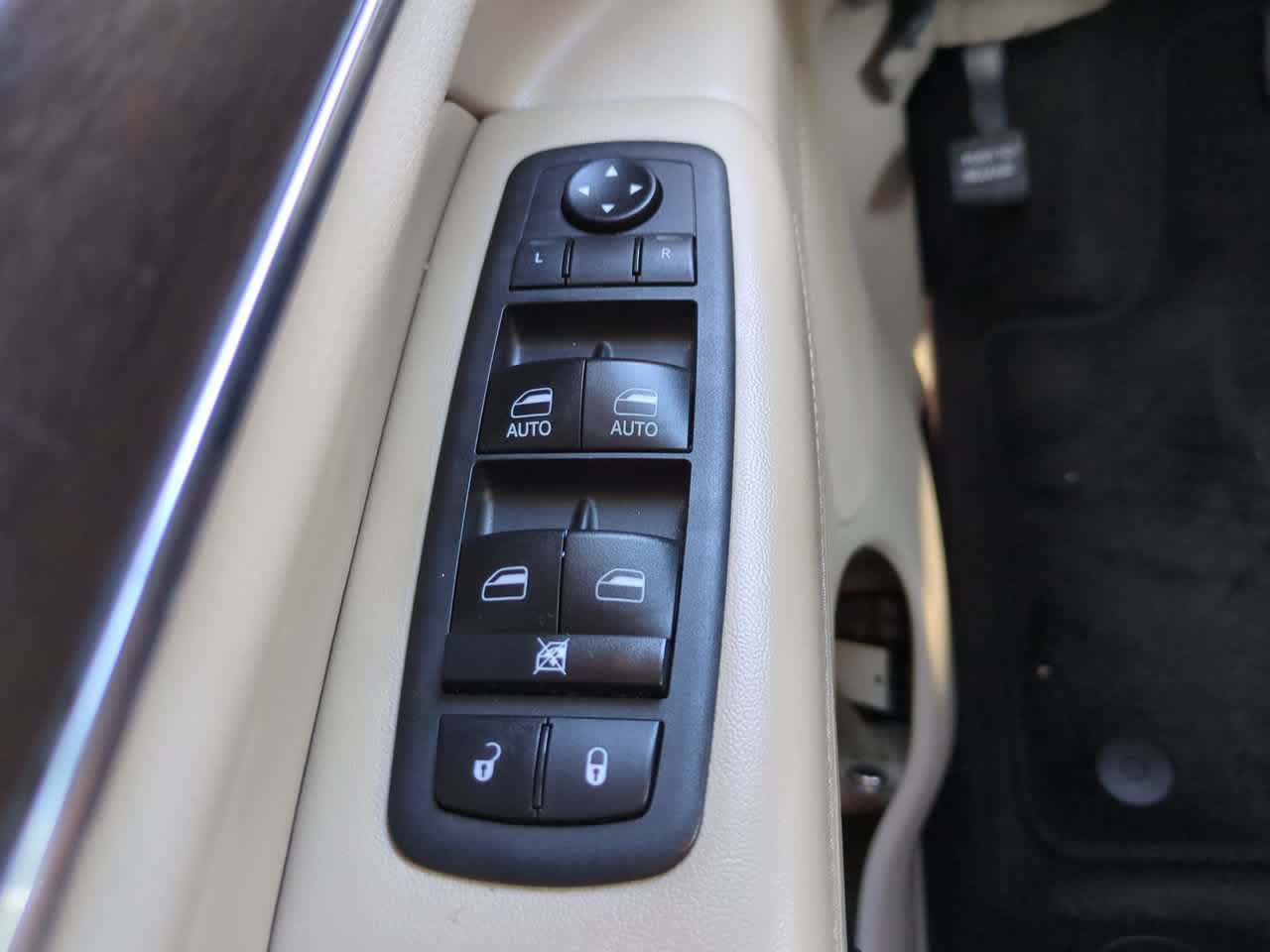 Thumbnail: 2018 Jeep Grand Cherokee - 23