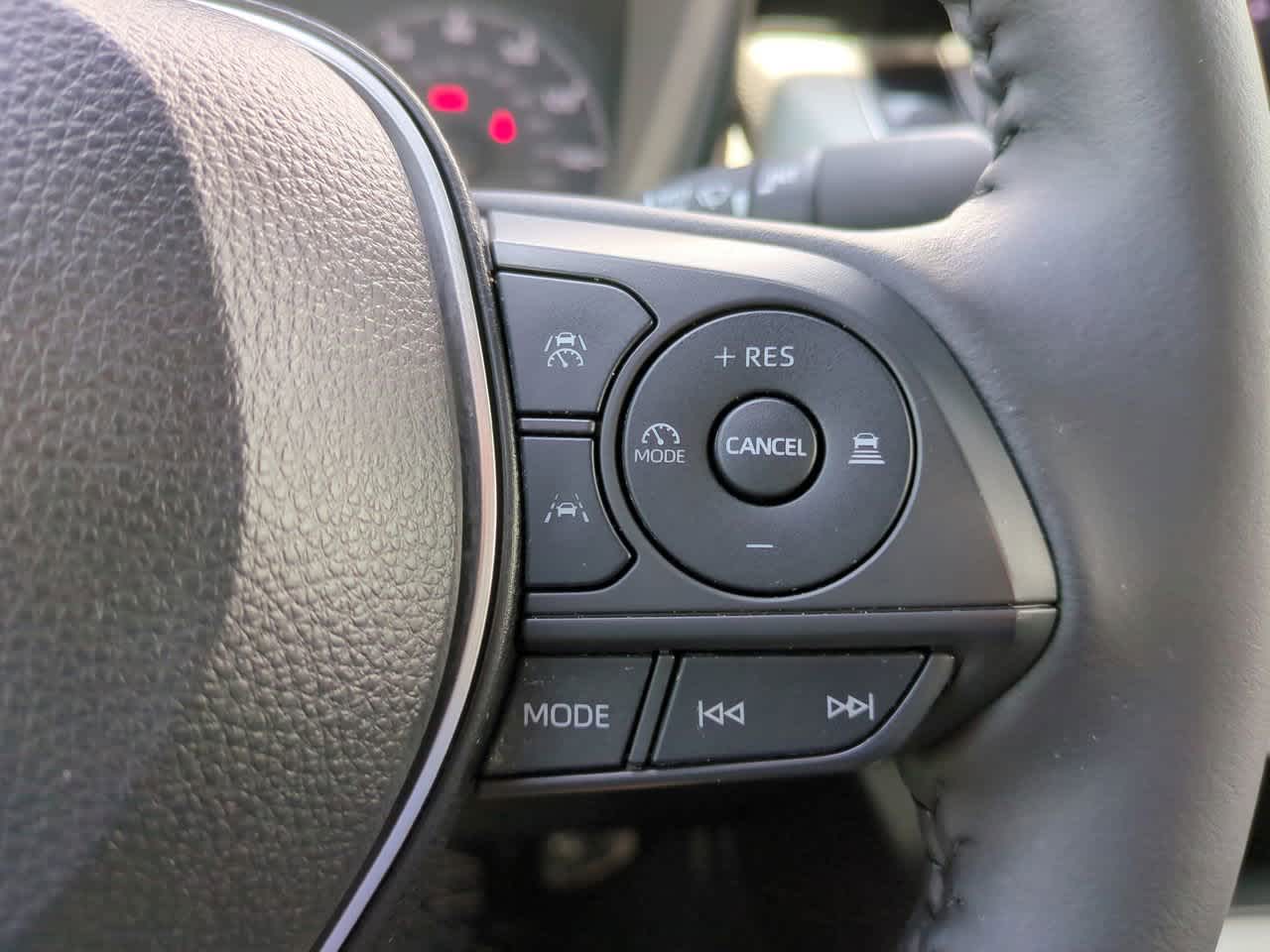 2024 Toyota Corolla SE 23