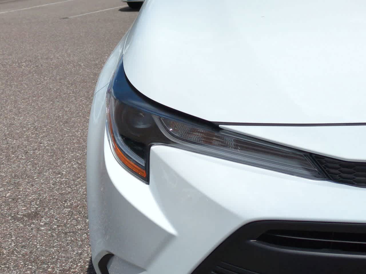 2025 Toyota Corolla LE 10