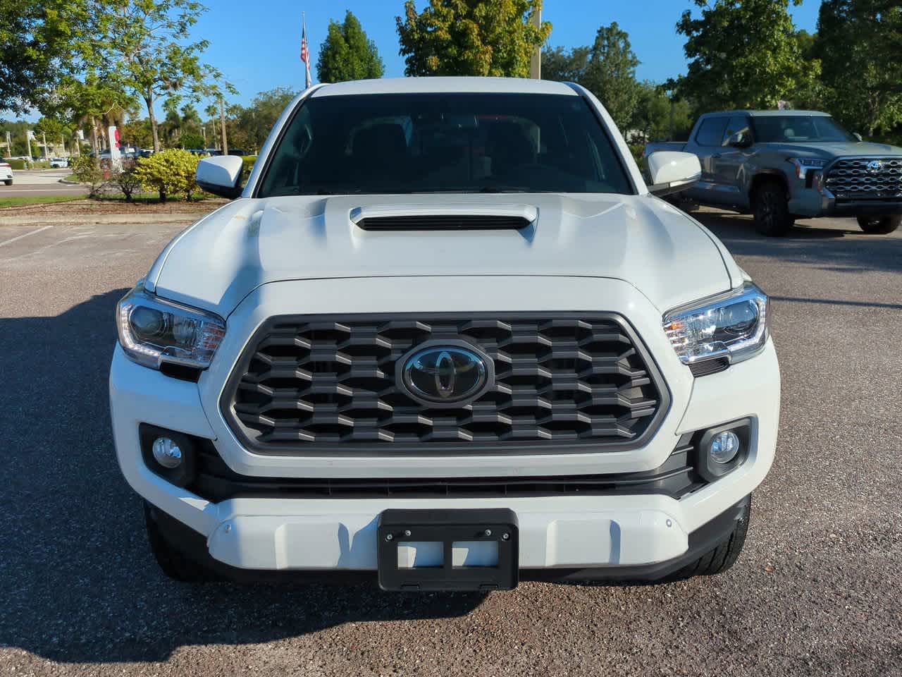 Thumbnail: 2023 Toyota Tacoma - 9
