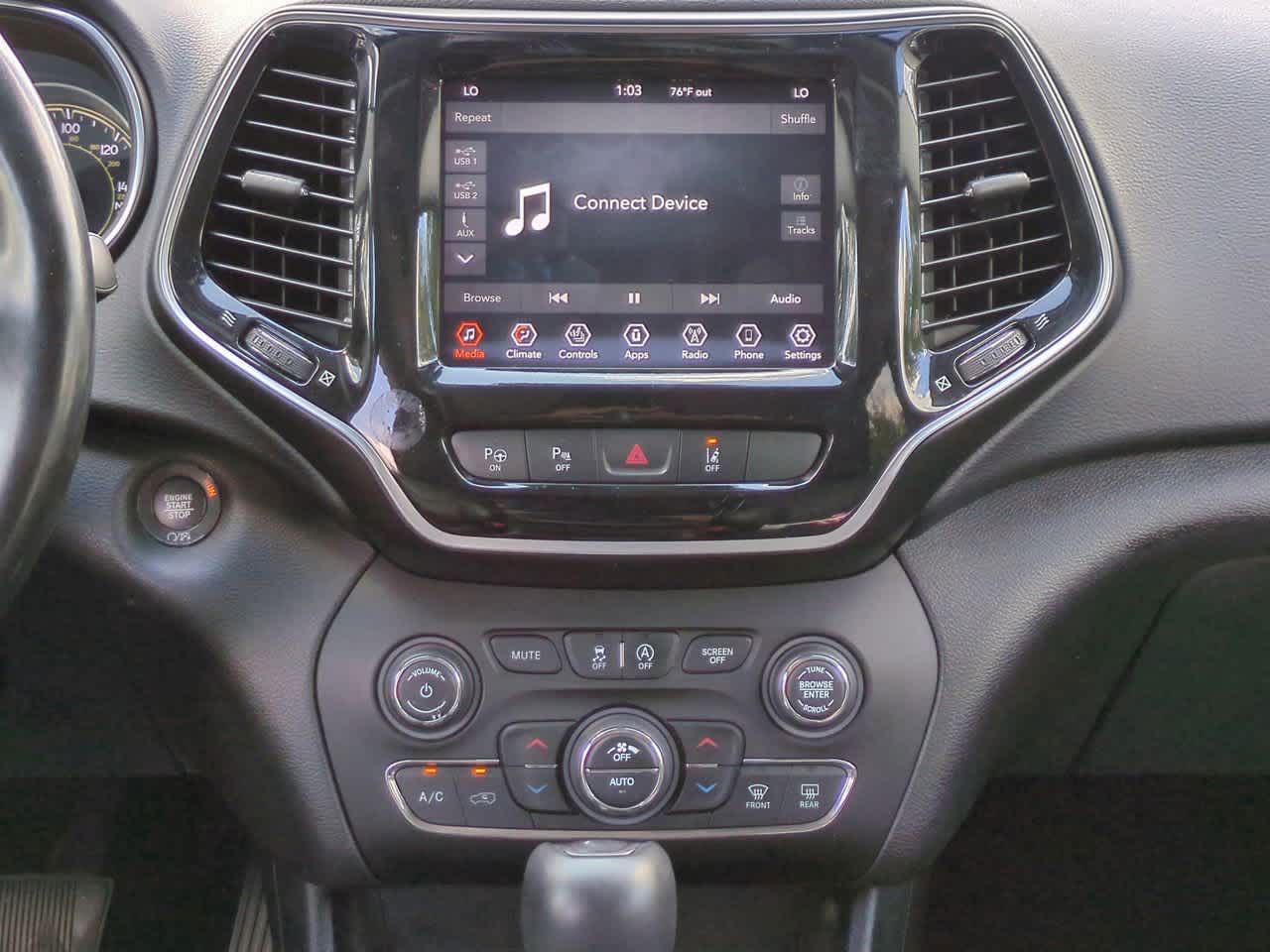 Thumbnail: 2021 Jeep Cherokee - 17