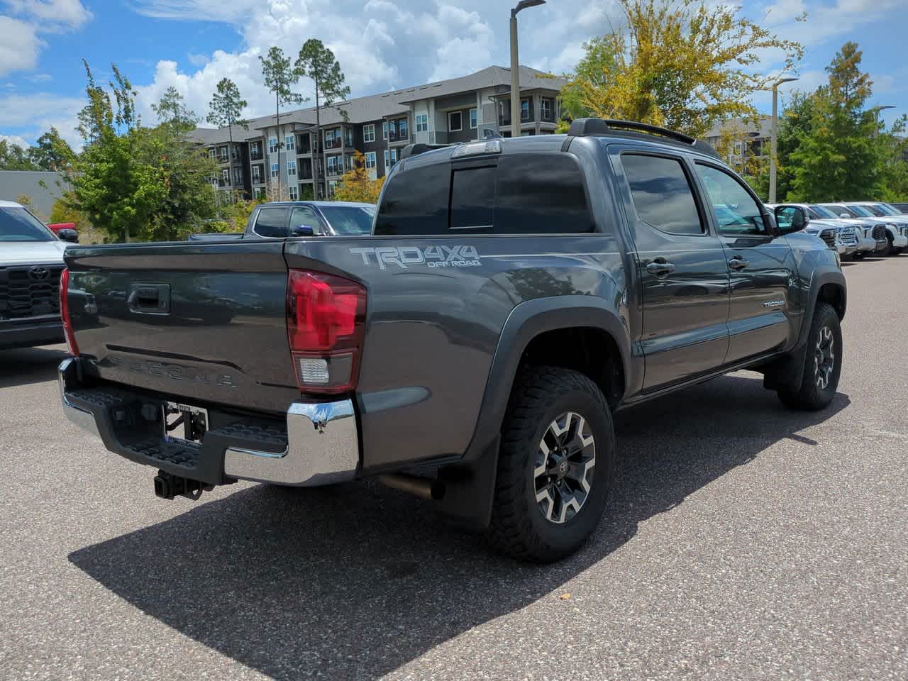Thumbnail: 2018 Toyota Tacoma - 6