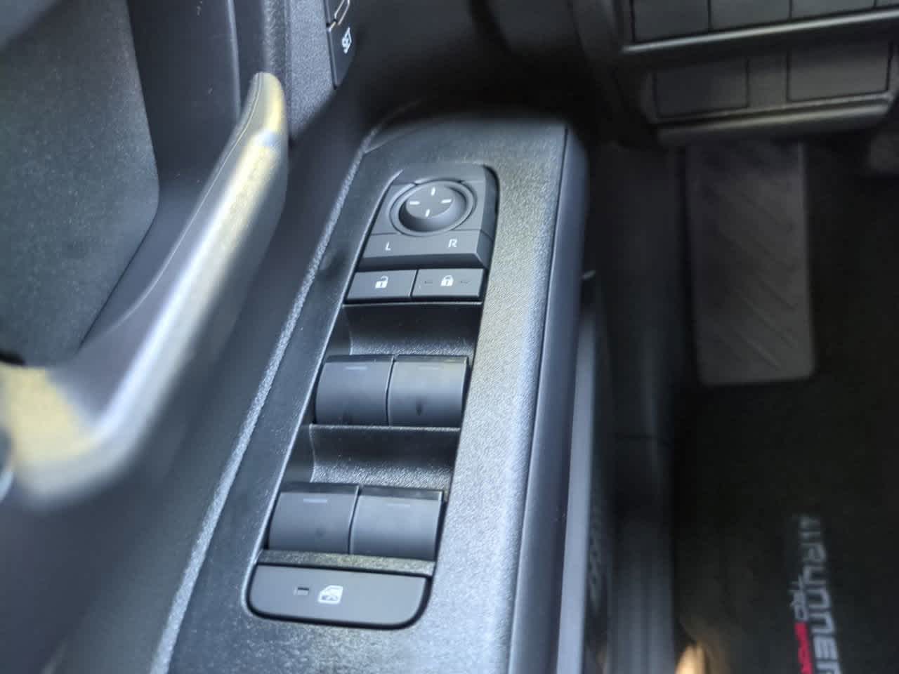 Thumbnail: 2025 Toyota 4Runner - 22