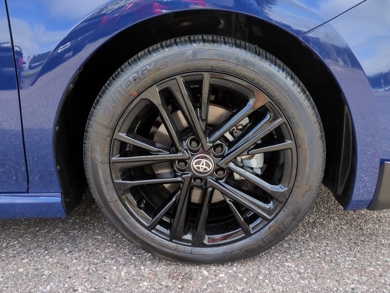 Thumbnail: 2025 Toyota Camry - 11