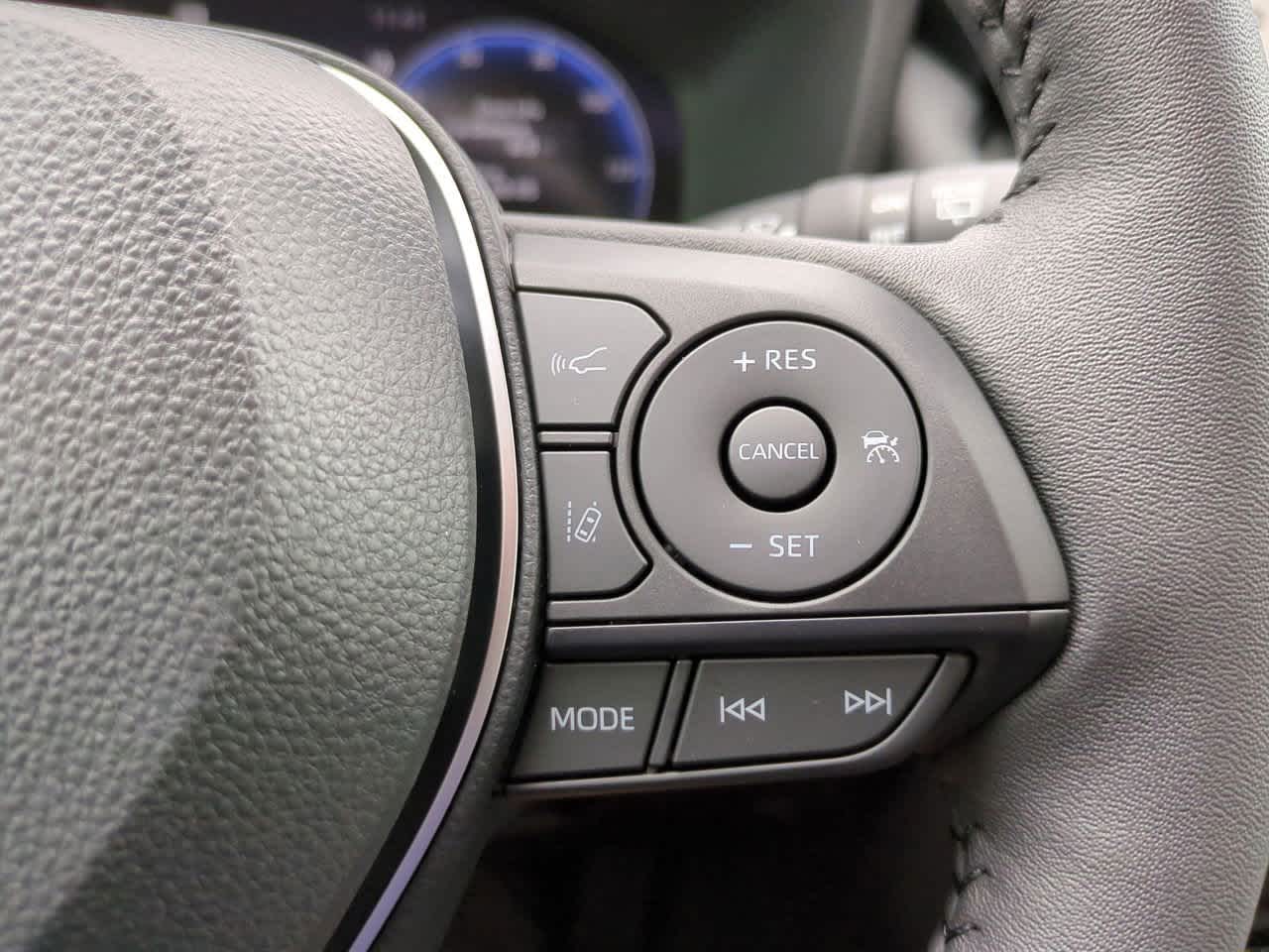 Thumbnail: 2025 Toyota RAV4 - 25