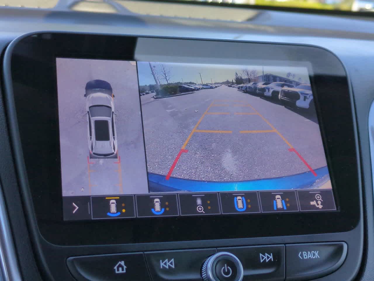 Thumbnail: 2021 Chevrolet Equinox - 19