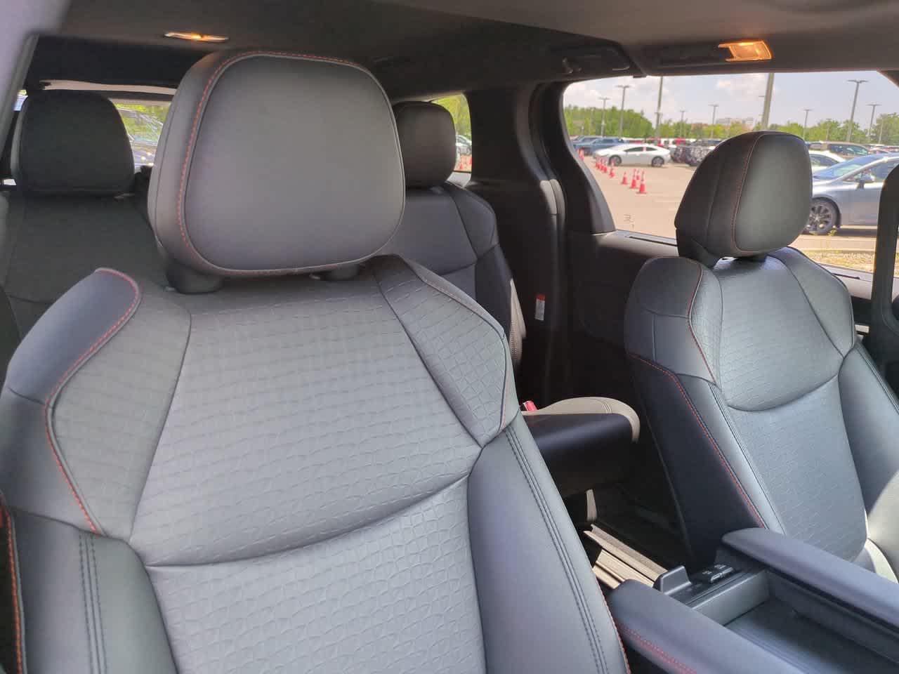 Thumbnail: 2021 Toyota Sienna - 7