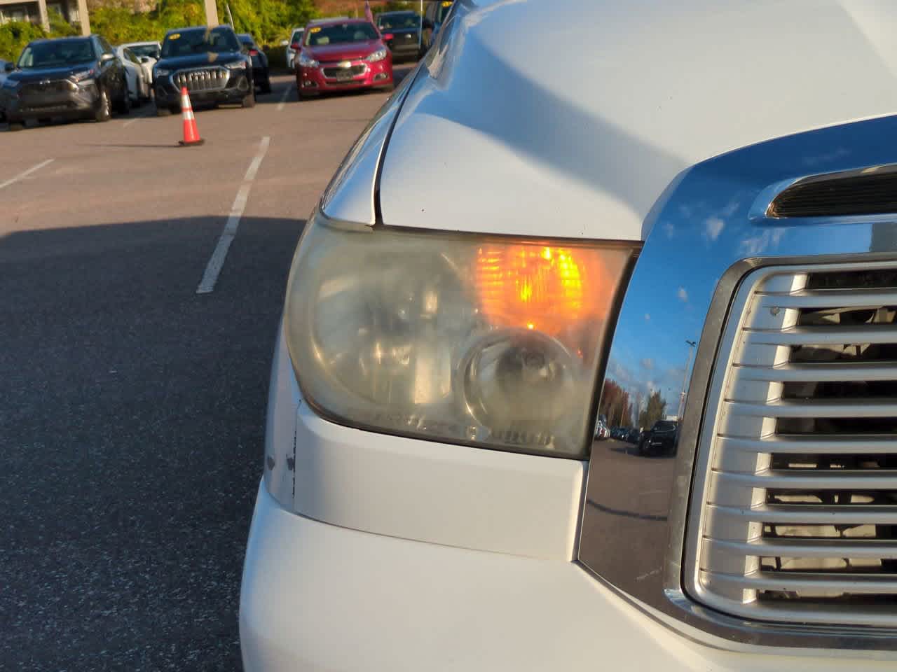 Thumbnail: 2013 Toyota Tundra - 9