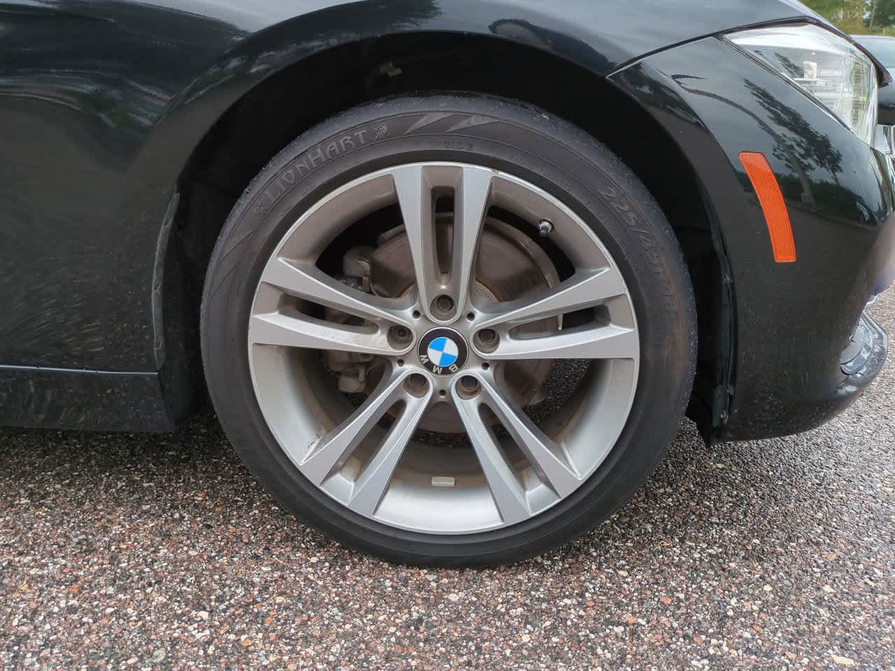 Thumbnail: 2018 BMW 3 Series - 11