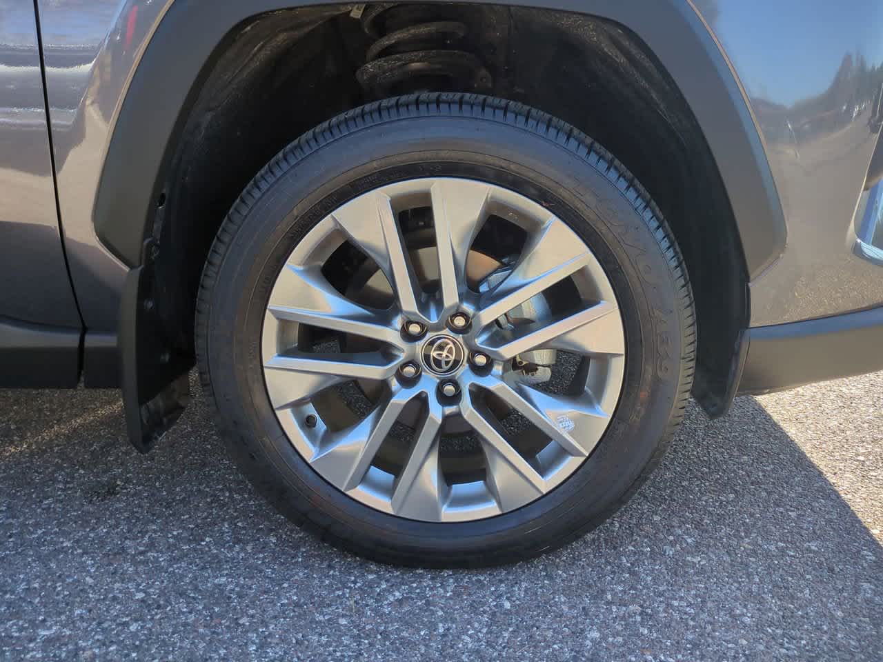 Thumbnail: 2025 Toyota RAV4 - 11