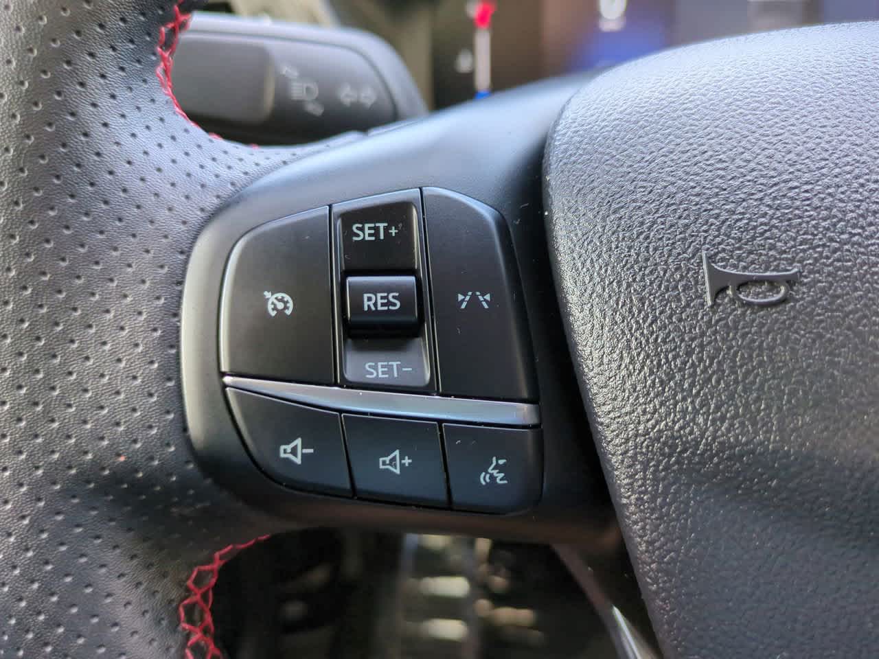 Thumbnail: 2025 Ford Escape - 22