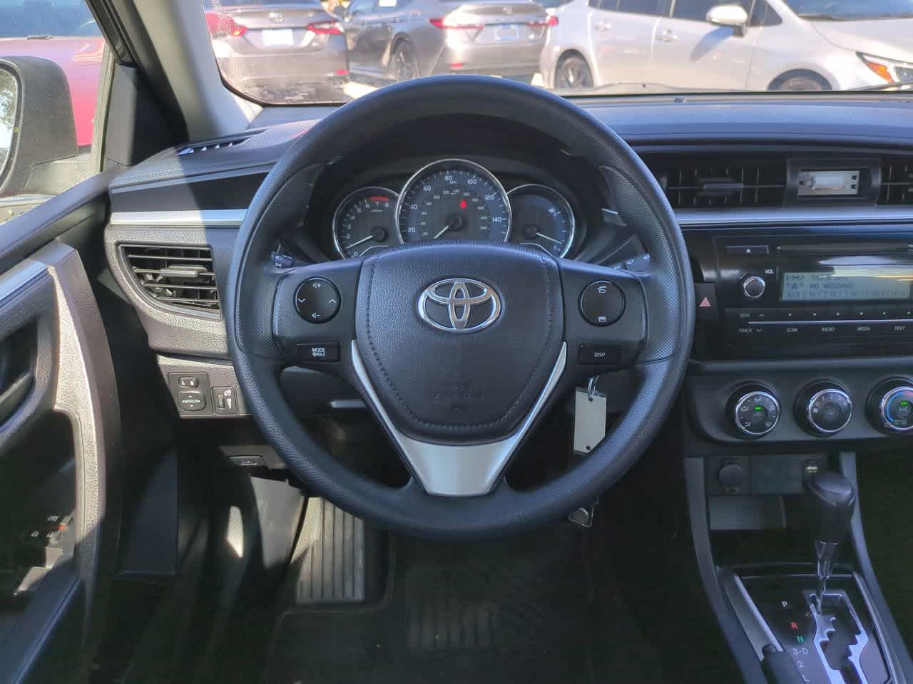 Thumbnail: 2015 Toyota Corolla - 15