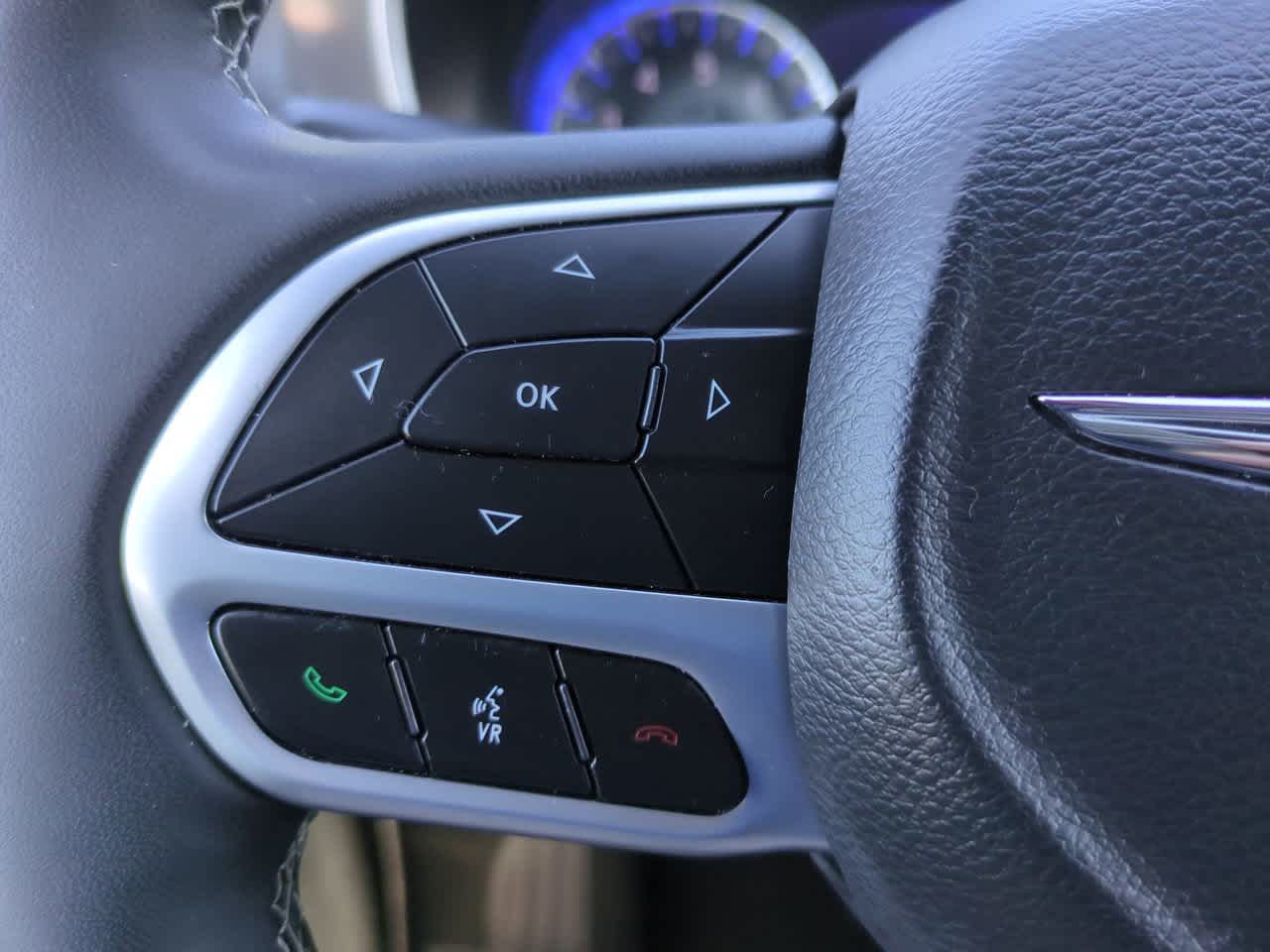 Thumbnail: 2025 Chrysler Pacifica - 24