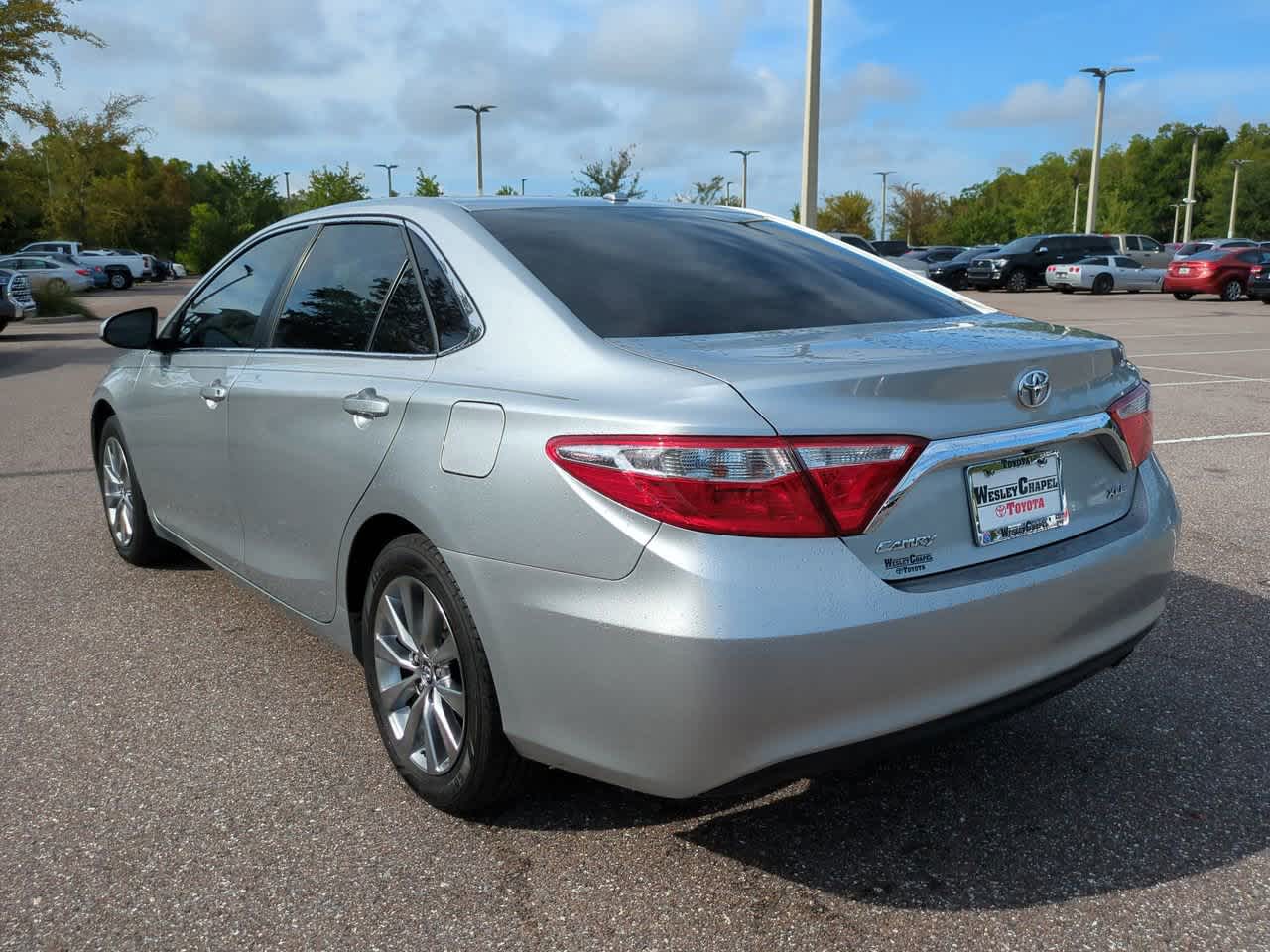 Thumbnail: 2016 Toyota Camry - 4