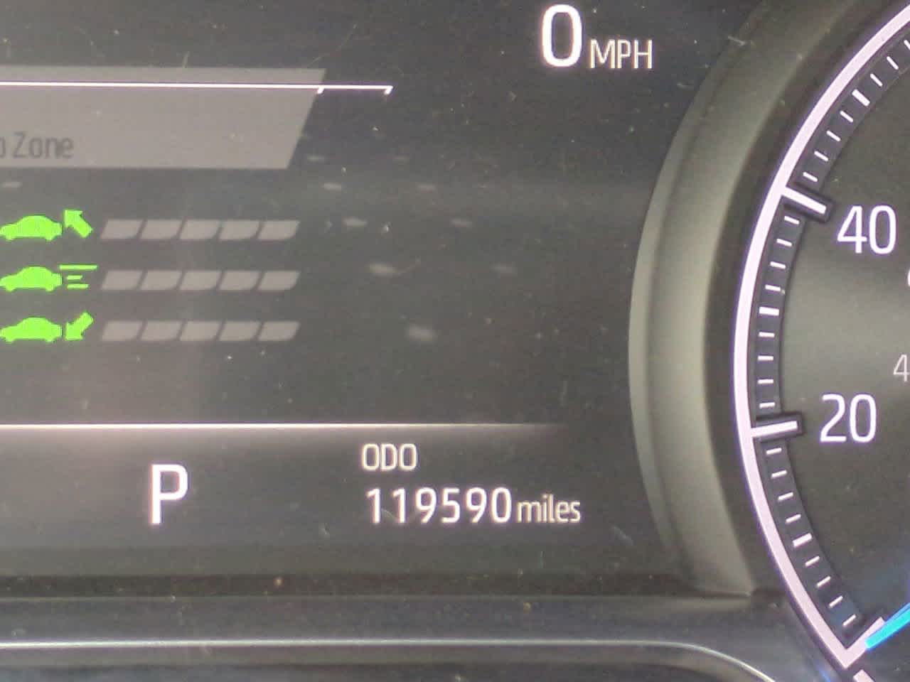 Thumbnail: 2021 Toyota Venza - 25