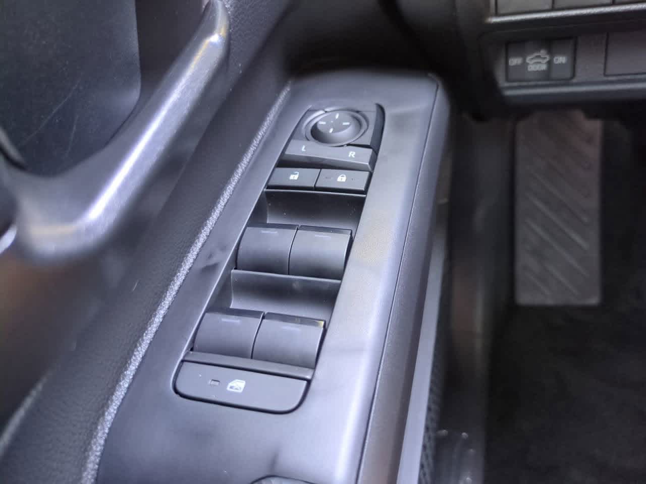 Thumbnail: 2025 Toyota Tacoma - 21